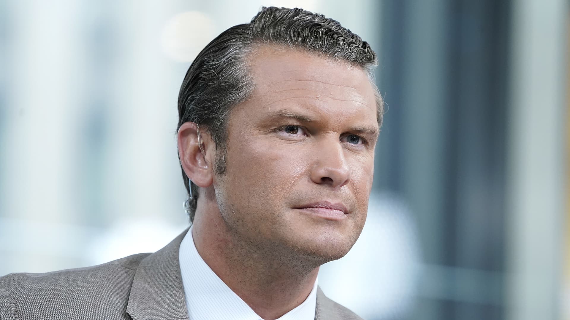 Trump picks Fox News host and Army National Guard veteran Pete Hegseth for defense secretary